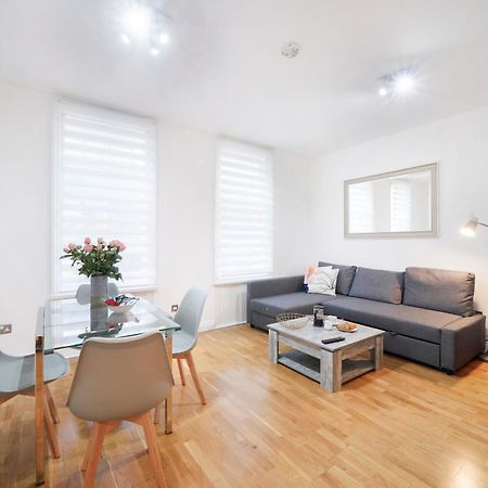 לונדון Apt 1, Soho Apartments 1St Floor By Indigo Flats מראה חיצוני תמונה