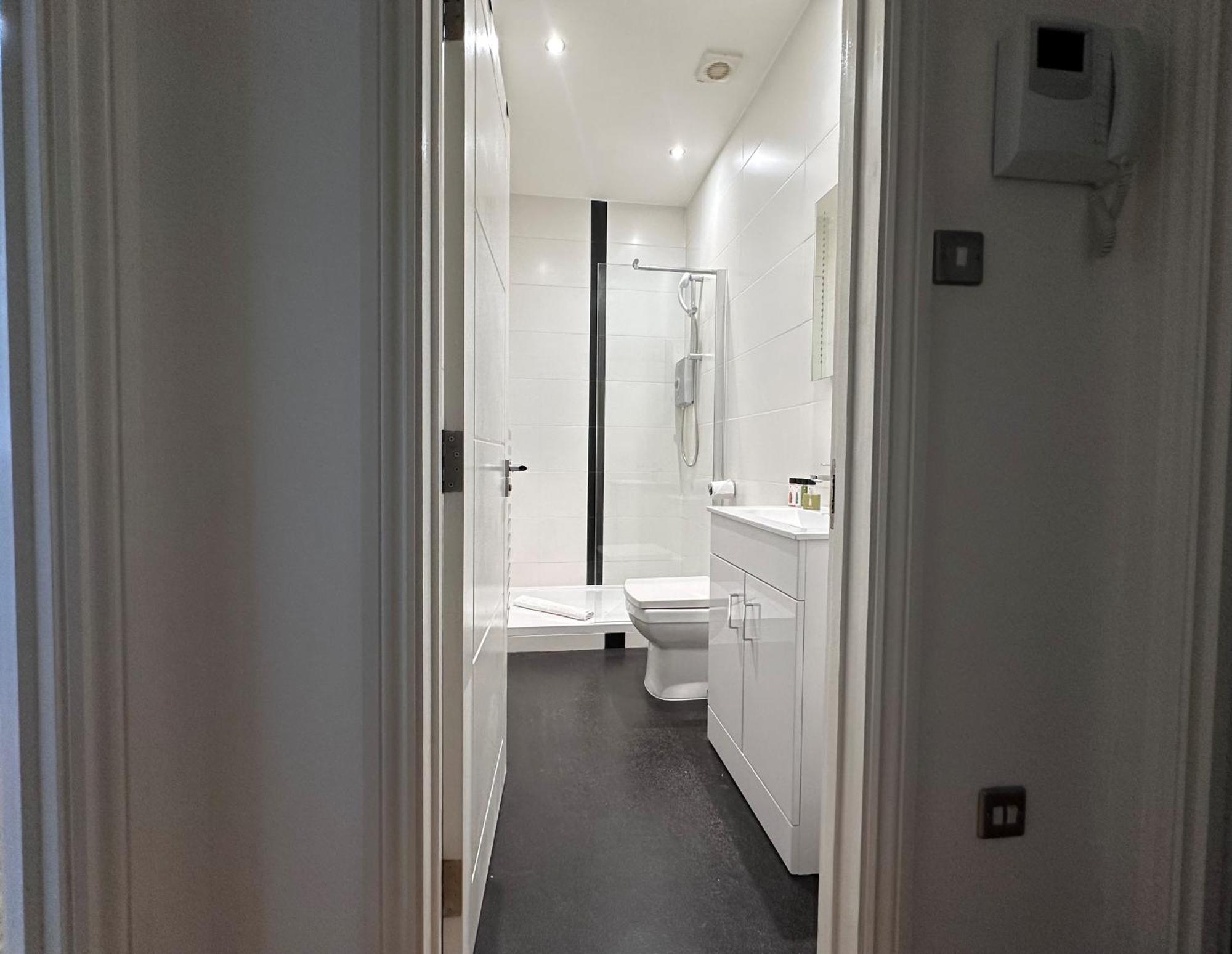 לונדון Apt 1, Soho Apartments 1St Floor By Indigo Flats מראה חיצוני תמונה
