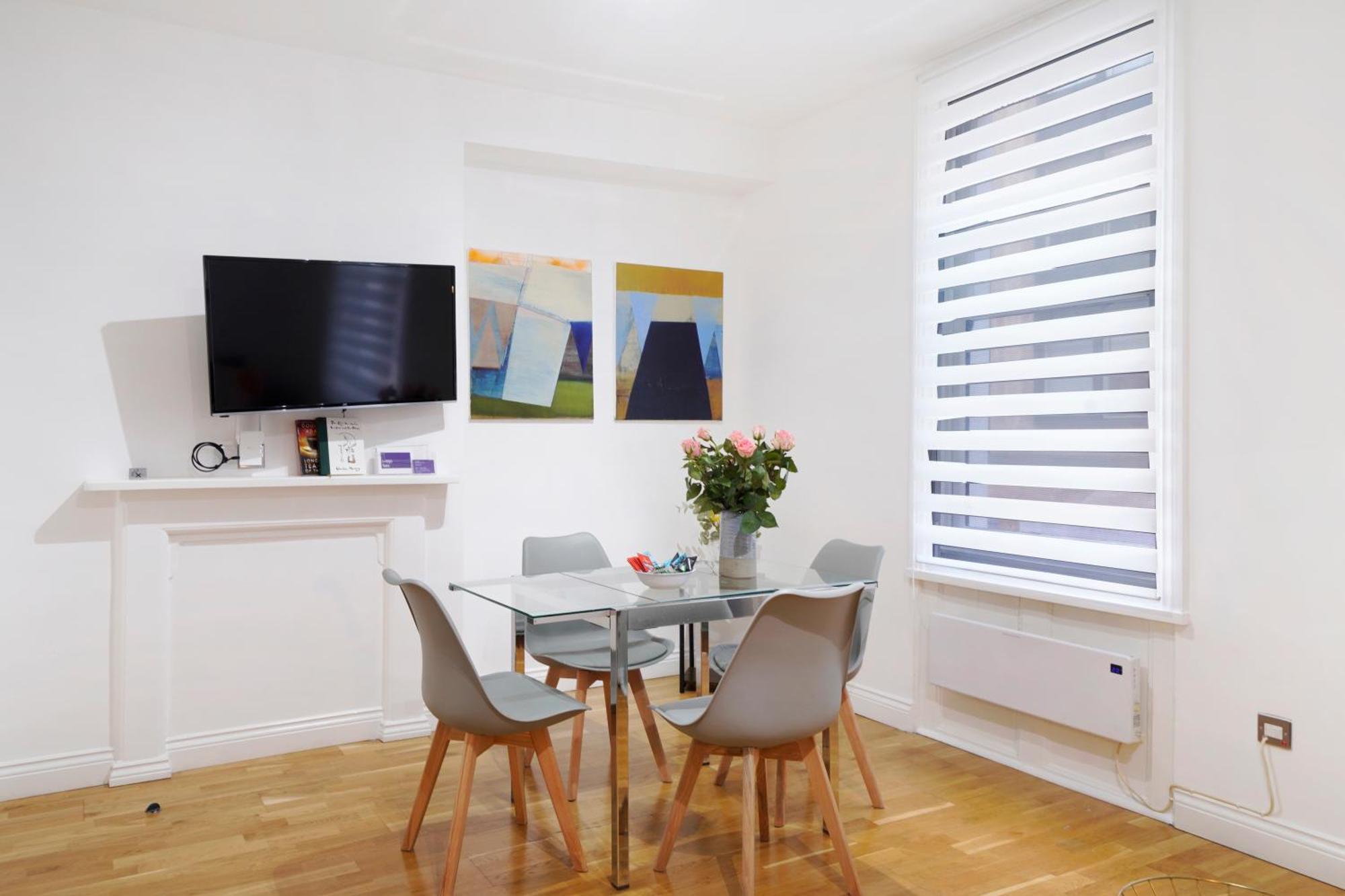 לונדון Apt 1, Soho Apartments 1St Floor By Indigo Flats מראה חיצוני תמונה